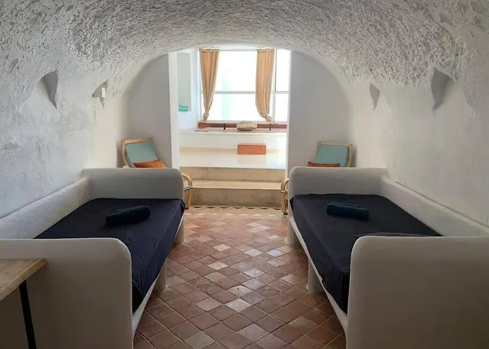 Authentic Cave In Old City Centre *